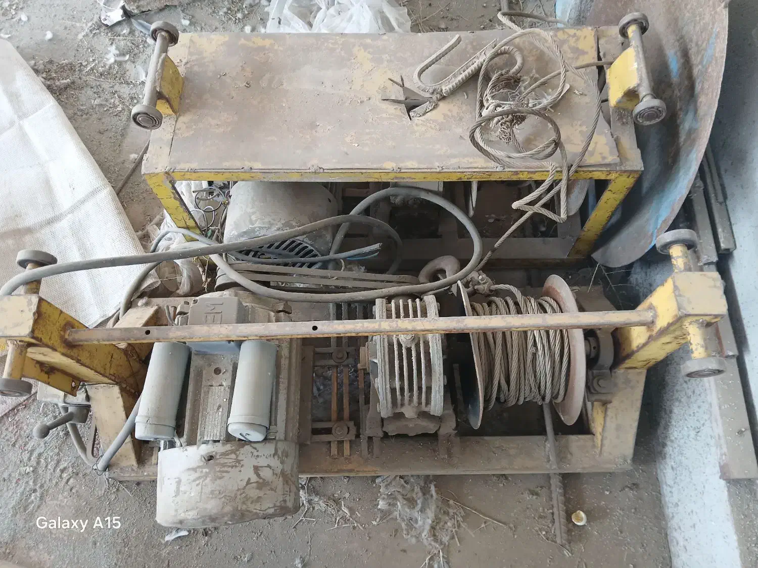 ماله پروانه.|مصالح و تجهیزات ساختمان|زاویه, |دیوار