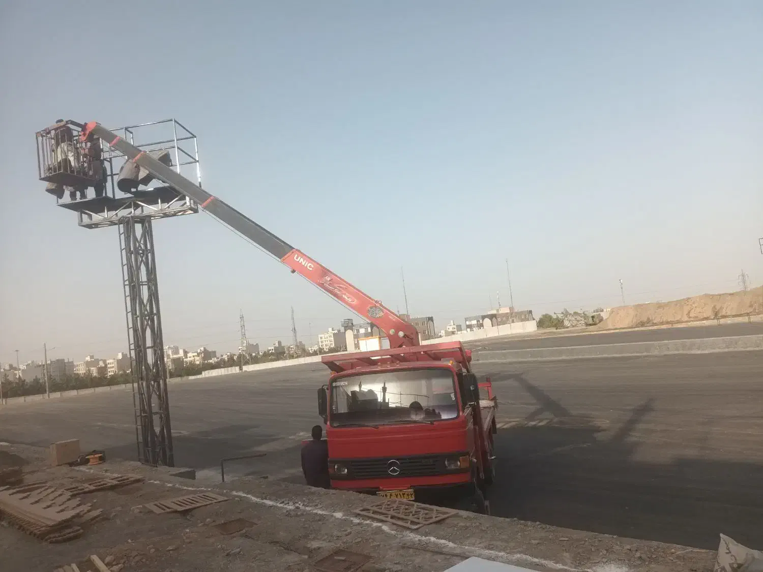 جرثقیل خاور .دکل بلند جهت حمل و نصب|خدمات حمل و نقل|مشهد, نوید|دیوار