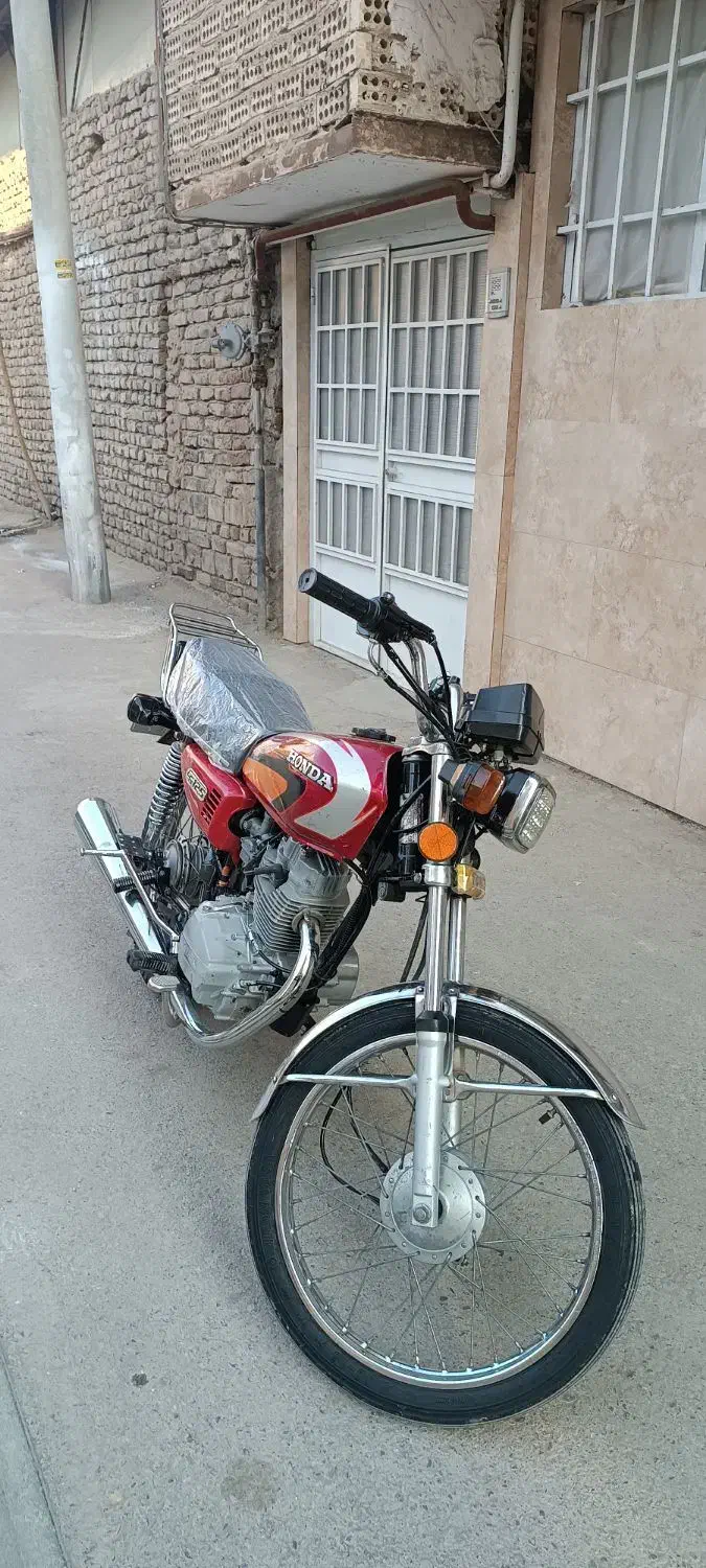 فروش هوندا ۵دنده لیفان ۱۲۵ مدل۹۵|موتورسیکلت|مشهد, نوید|دیوار