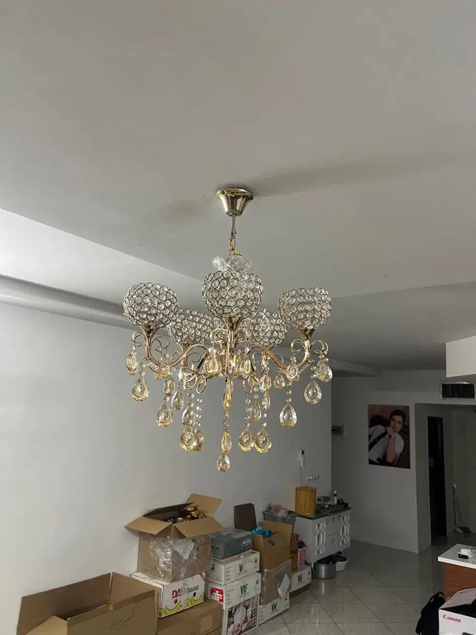 لوستر طلایی رنگ ثابت|لوستر و چراغ آویز|مشهد, الهیه|دیوار