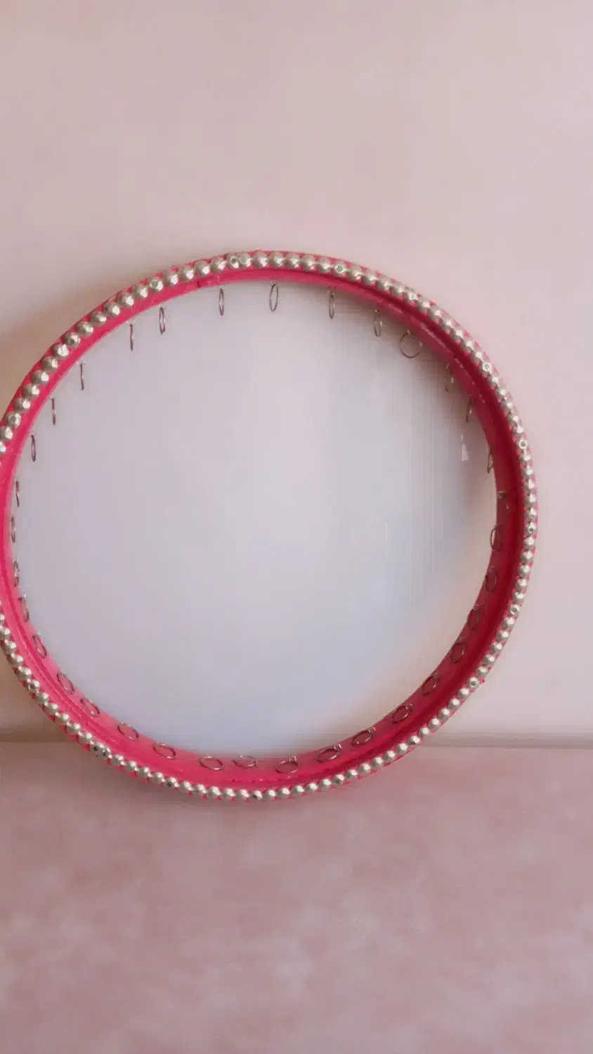 دف قرمز یاهمون دایره ایرانی|سازهای سنتی|رشت, سعدی (تختی)|دیوار