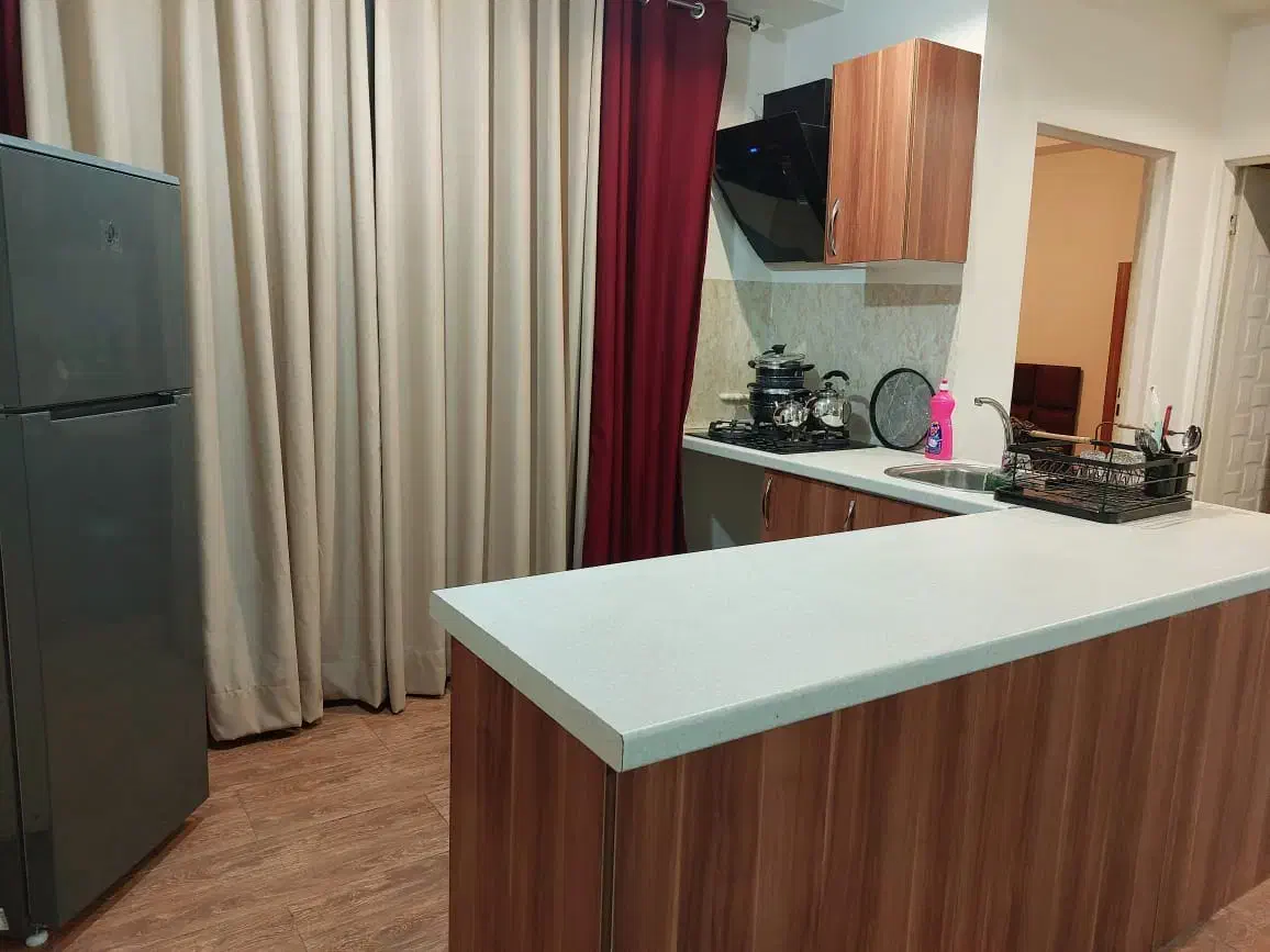 اجاره اپارتمان مبله با پارکینگ و آسانسور ولیعصر|اجارهٔ کوتاه‌مدت آپارتمان و سوئیت|تهران, بلوار کشاورز|دیوار