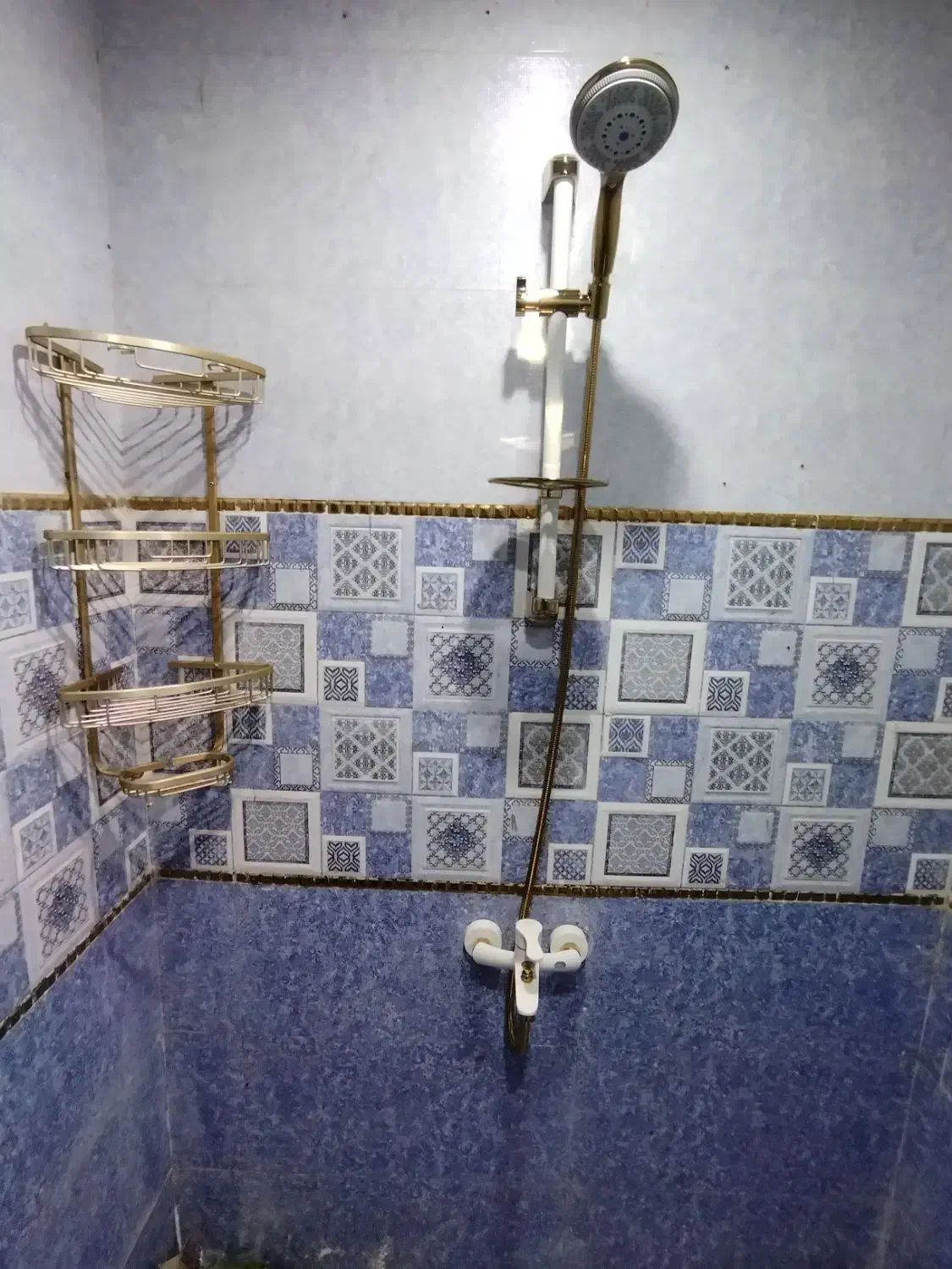 لوله کشی آب و فاضلاب و نصب شیر آلات و پمپ آبگرمکن|خدمات پیشه و مهارت|چابهار, |دیوار