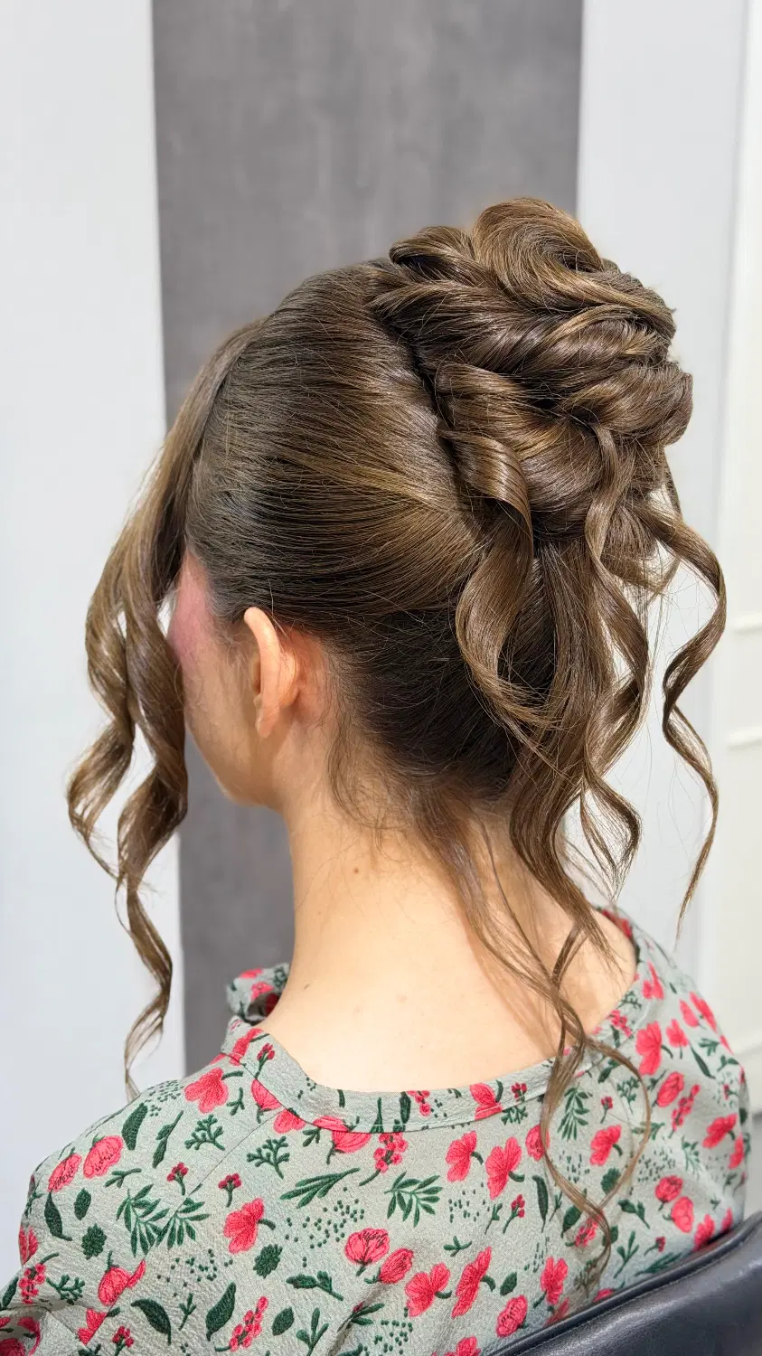میکاپ و شنیون با مژه ۱۵۰۰|خدمات زیبایی و سلامت|اصفهان, باغ دریاچه|دیوار