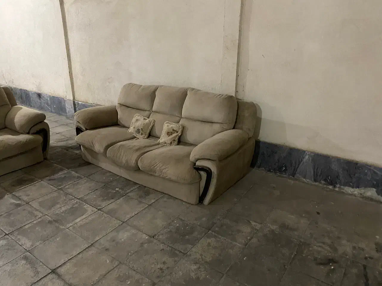 مبل ۶ نفره|مبلمان خانگی و میز عسلی|اندیشه, اندیشه فاز ۱|دیوار