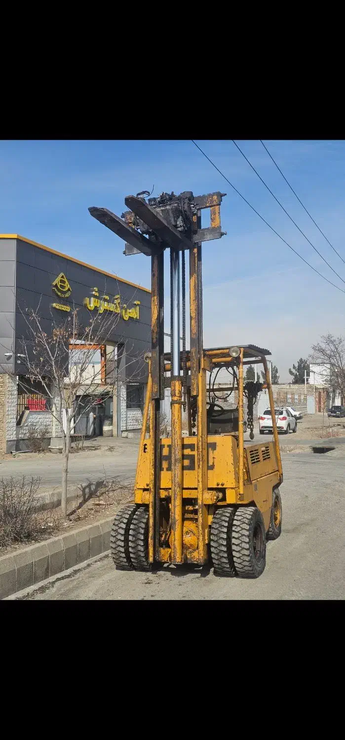 لیفتراک سهند سه و نیم تنی|خودرو سنگین|باسمنج, |دیوار