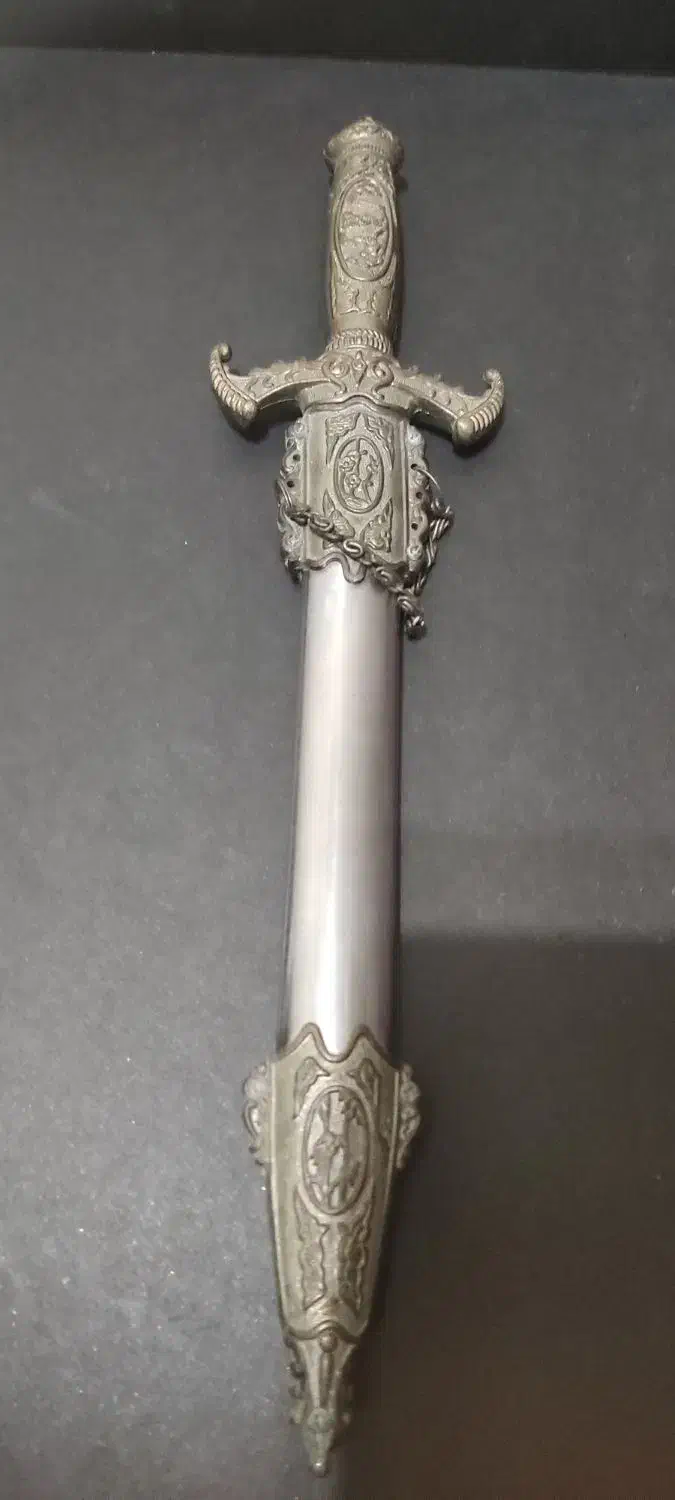 جنجر|کلکسیون اشیاء عتیقه|رشت, انصاری|دیوار