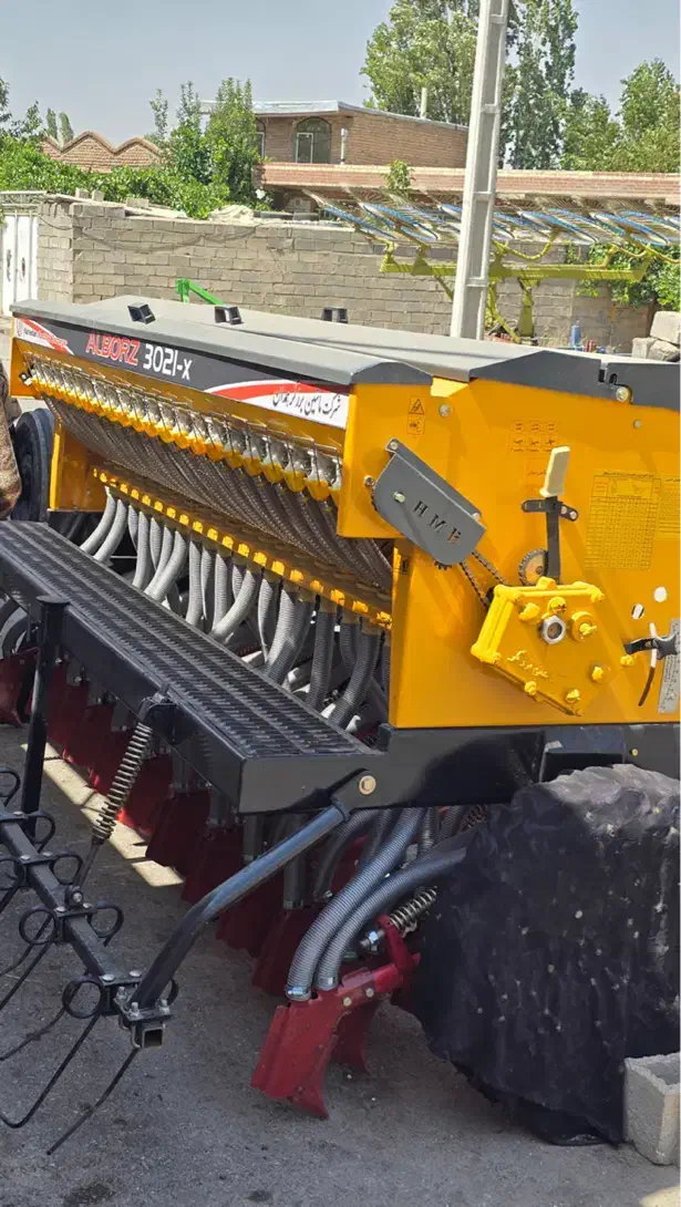 فروش ردیف کار سه کاره|ماشینآلات صنعتی|بوکان, |دیوار