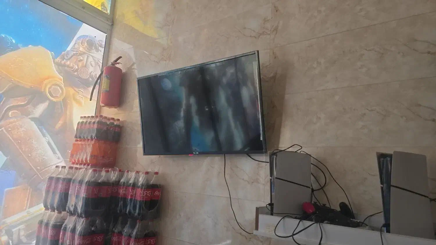 تعدادی وسایل گیم کلاب تلوزیون و مبل و ps4 و ps5|کنسول، بازی ویدئویی و آنلاین|مرودشت, ژیان|دیوار