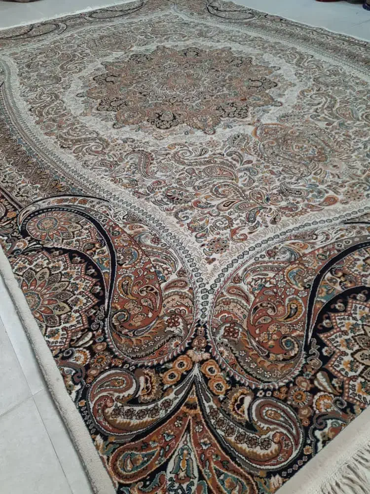 ۱۲متری ماشینی۷۰۰شانه کارکرده|فرش|تبریز, |دیوار