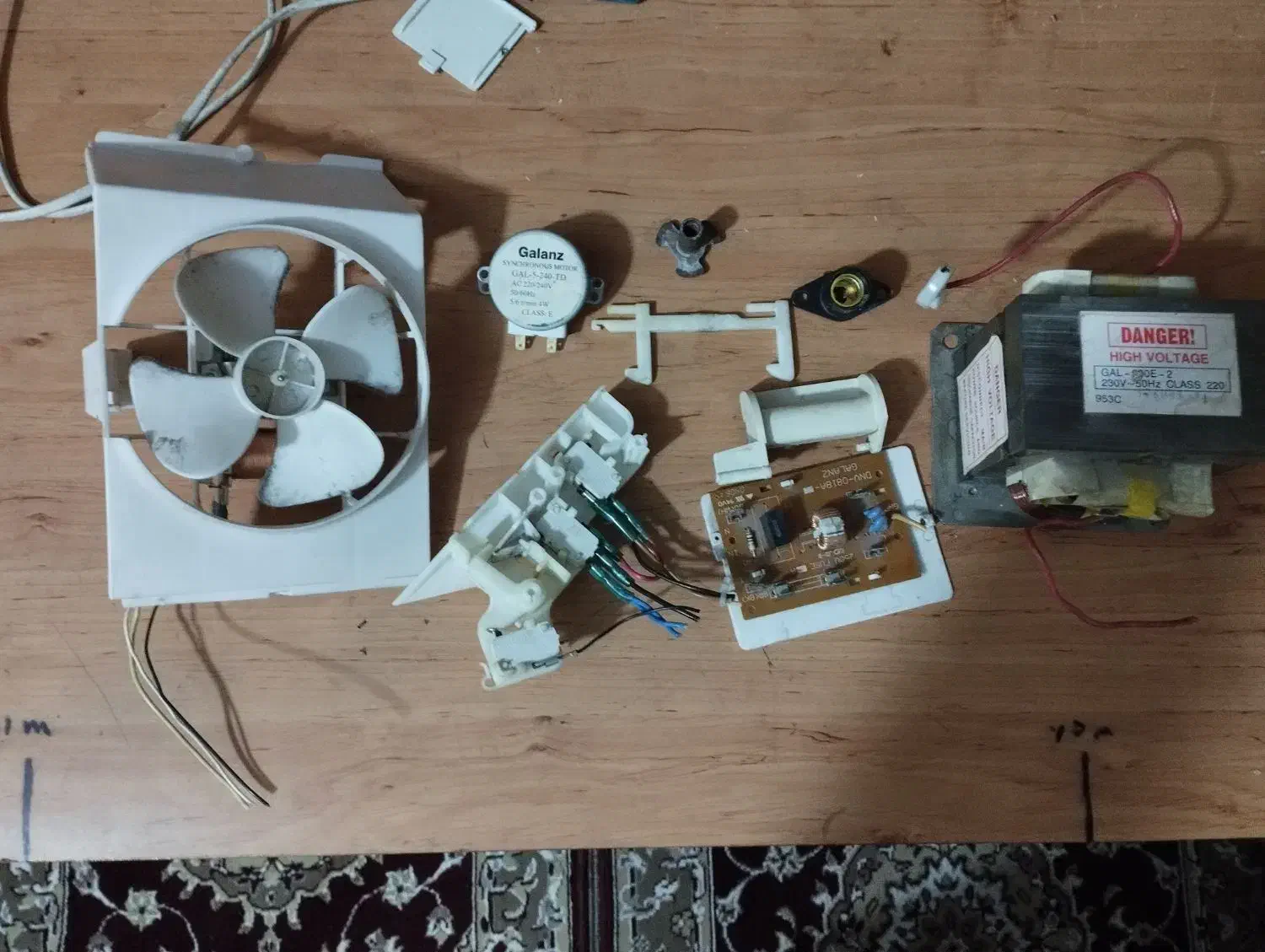 تعدادی قطعات ماکروویو|اجاق گاز و لوازم برقی پختوپز|ساری, |دیوار