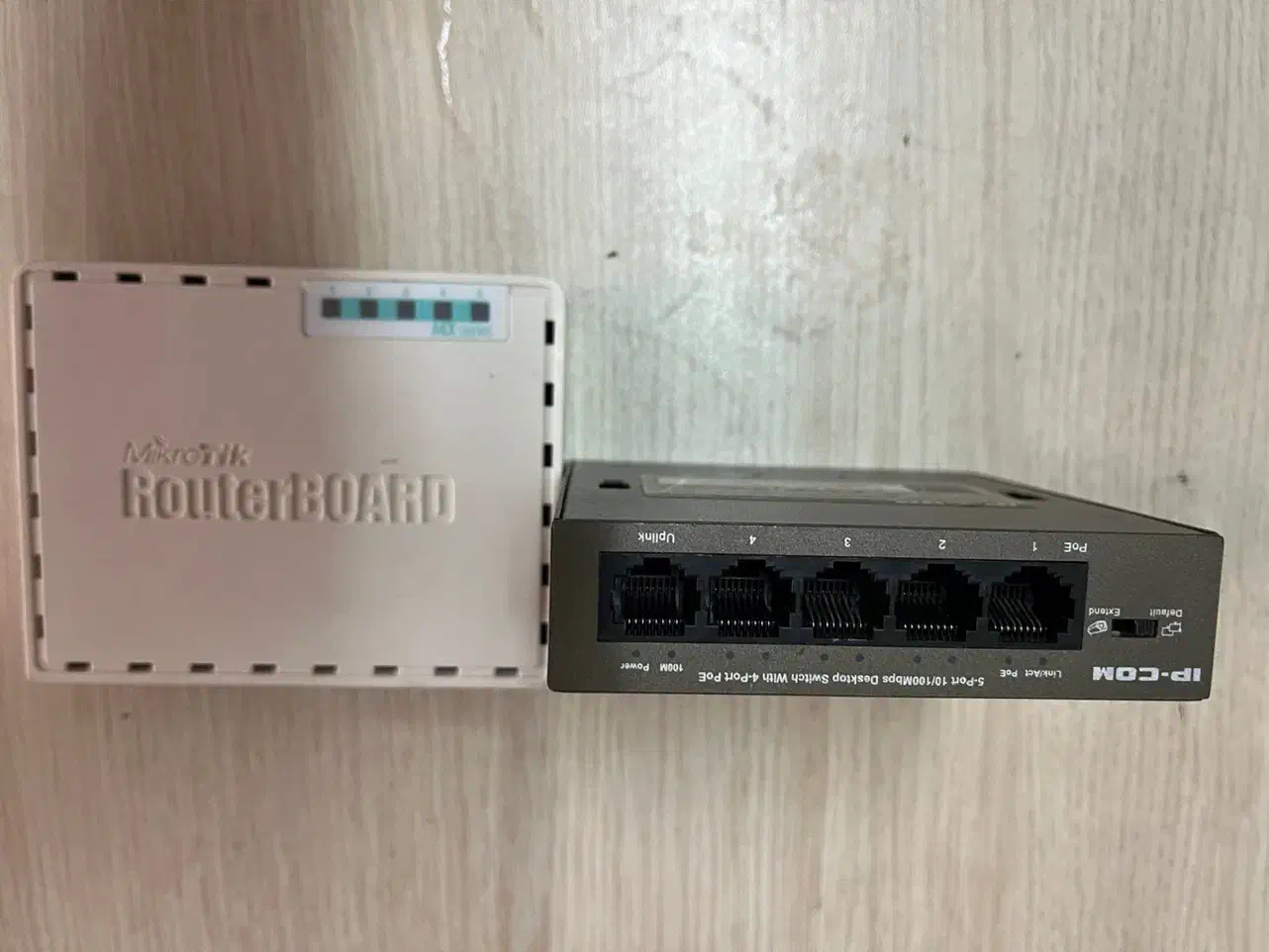 میکروتیک و سوییچ poe|مودم و تجهیزات شبکه|تهران, نیروی هوایی (پیروزی)|دیوار