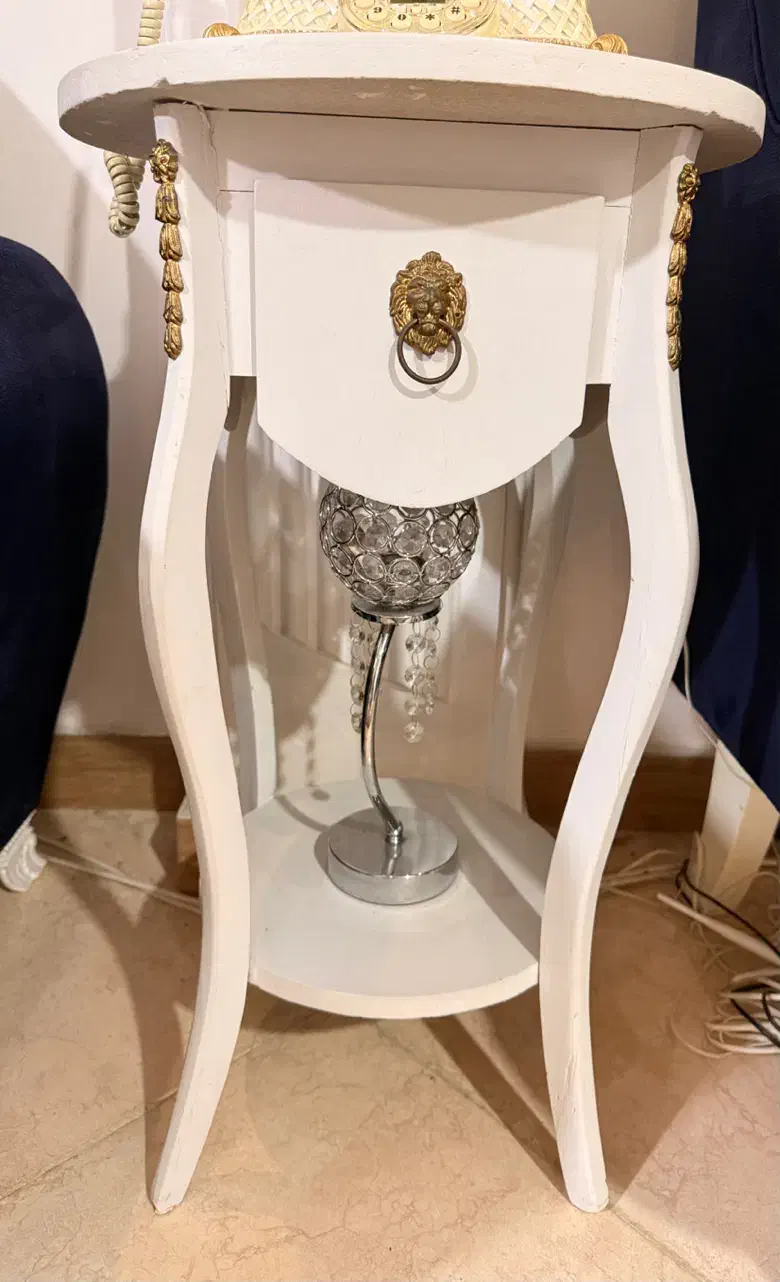 میز تلفن|میز تلفن|صومعه‌سرا, |دیوار