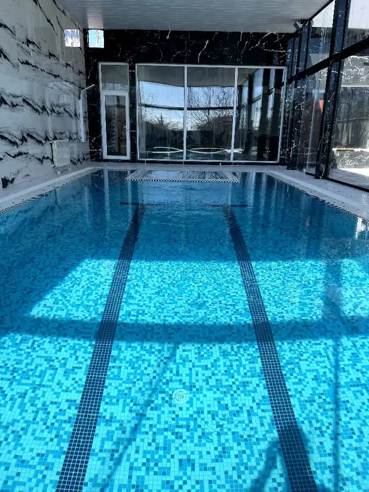 اجاره باغ ویلادرکردان|اجارهٔ کوتاه‌مدت ویلا و باغ|هشتگرد, هشتگرد قدیم|دیوار