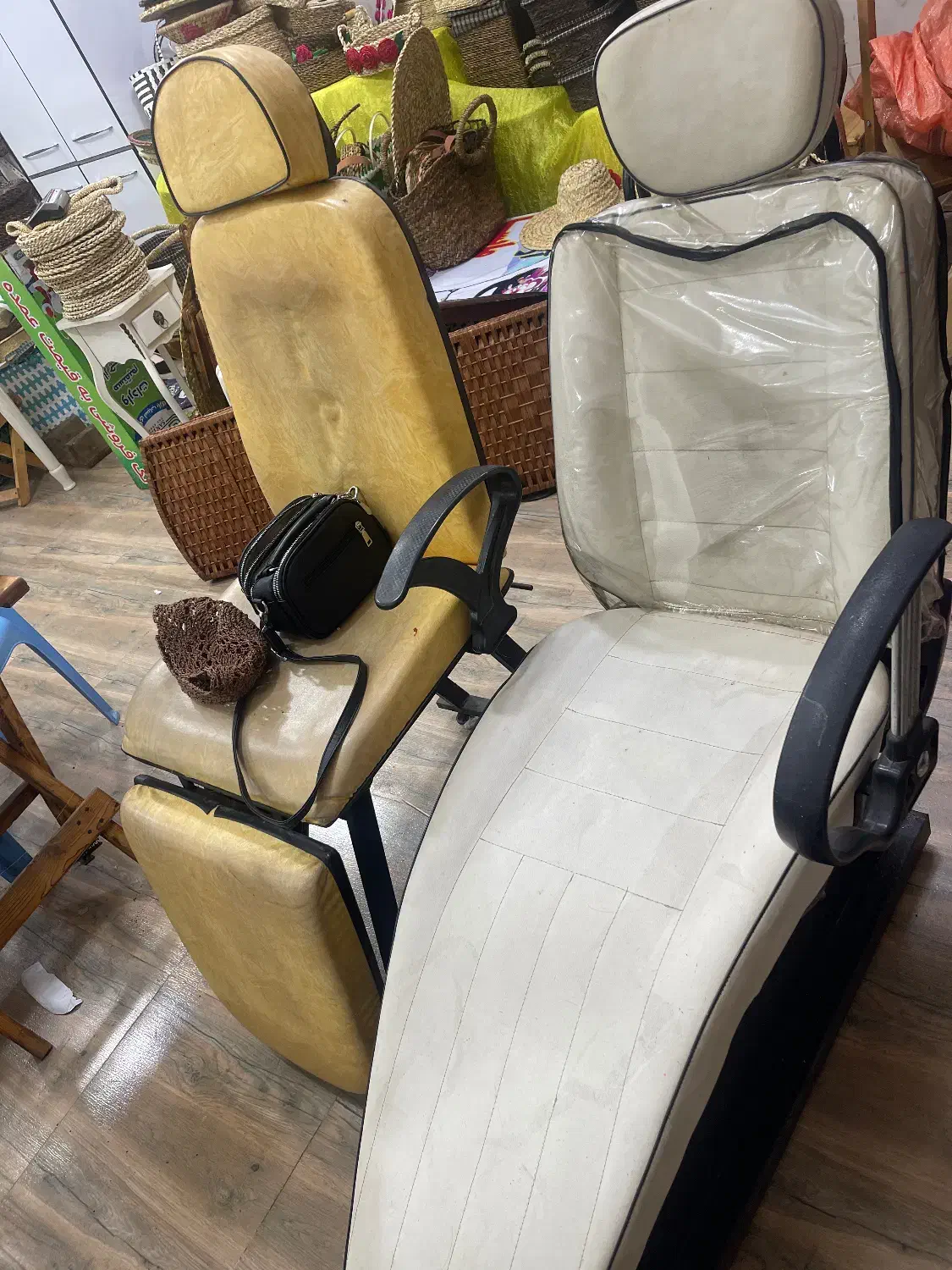 صندلی ارایشگاه|آرایشگاه و سالنهای زیبایی|بندر انزلی, جفرود پایین|دیوار