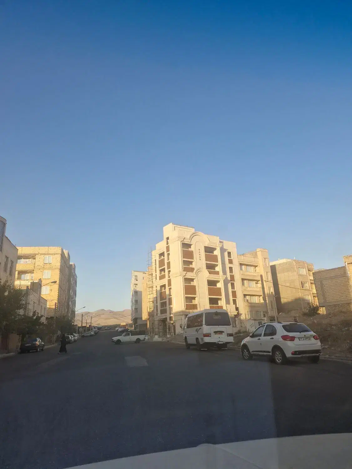 نگهبان ساختمان میخوام|استخدام سرایداری و نظافت|زنجان, |دیوار