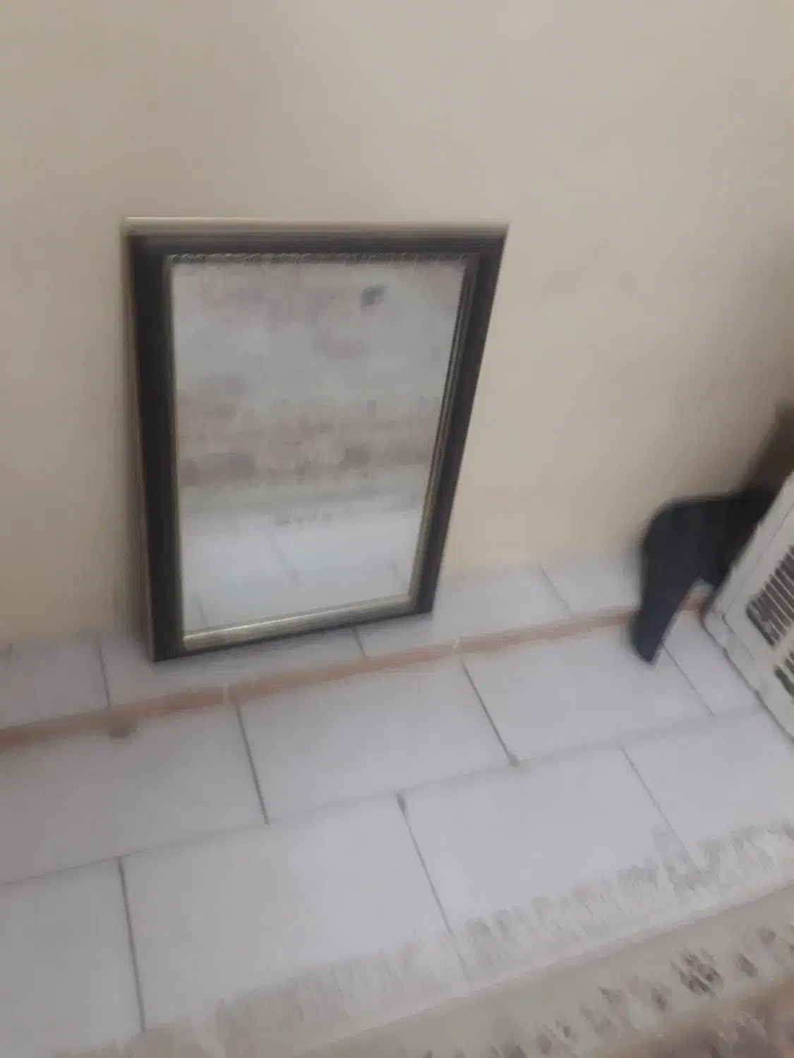 یک عدد آینه قاب دار|آینه|مشهد, شهید هاشمی نژاد|دیوار