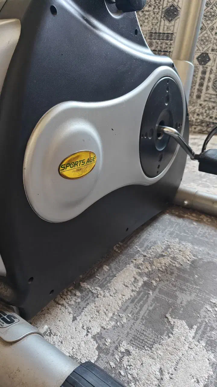 دوچرخه ثابت حرفه ای|تجهیزات ورزشی|کرج, شهرک فهمیده|دیوار