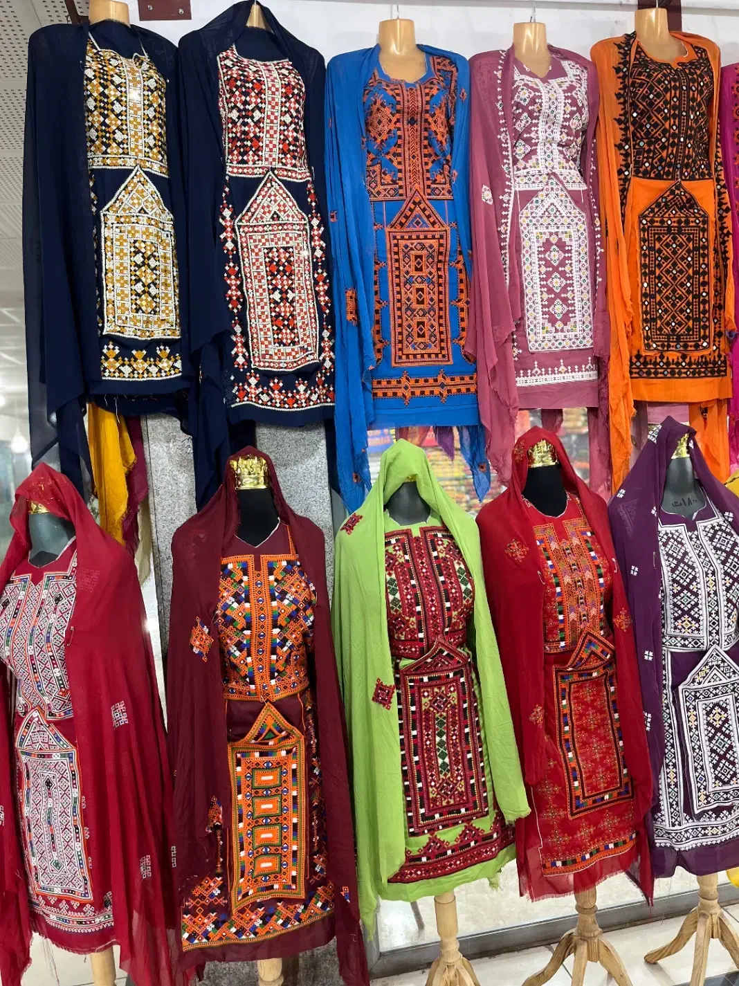 مغازه دو نبش ایرانشهر بهترین لوکیشن دکه بازار|فروش مغازه و غرفه|ایرانشهر, |دیوار