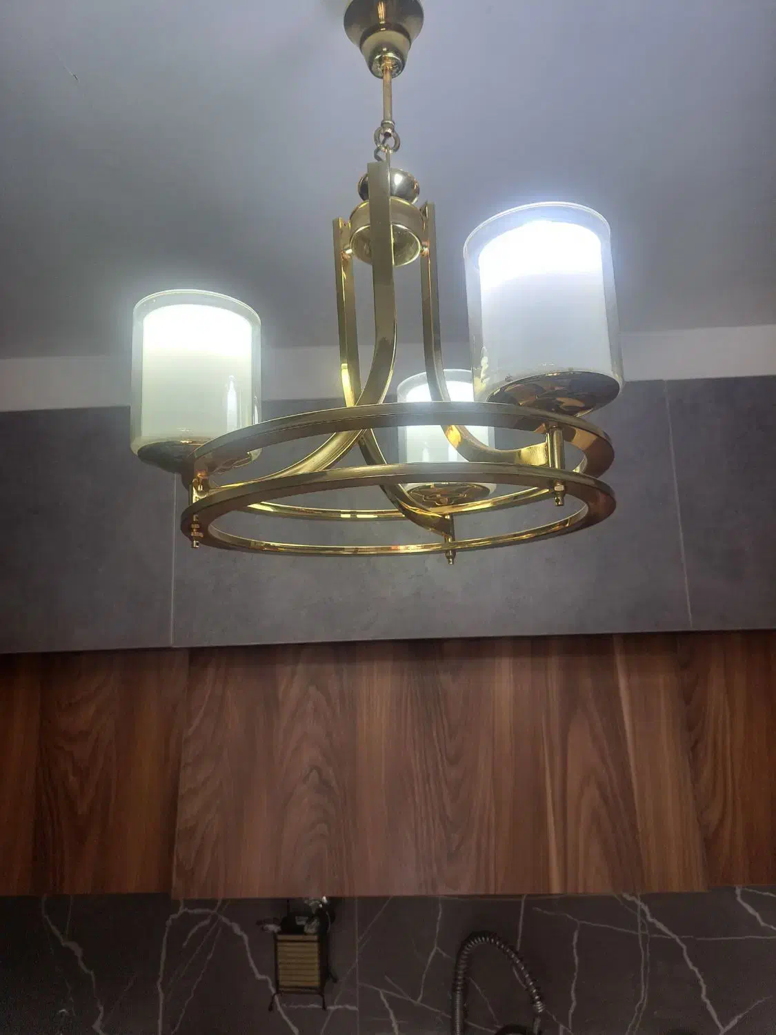 لوستر استیل رنگ طلایی|لوستر و چراغ آویز|رباط‌کریم, رباط‌کریم|دیوار