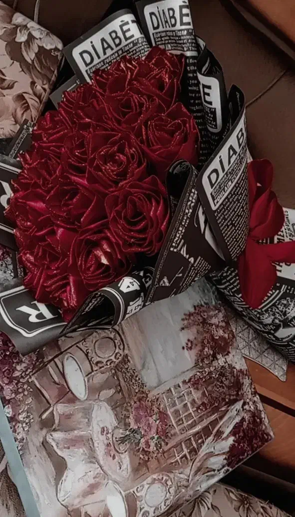 گل های مصنوعی زیبا|گل مصنوعی|ایلام, |دیوار