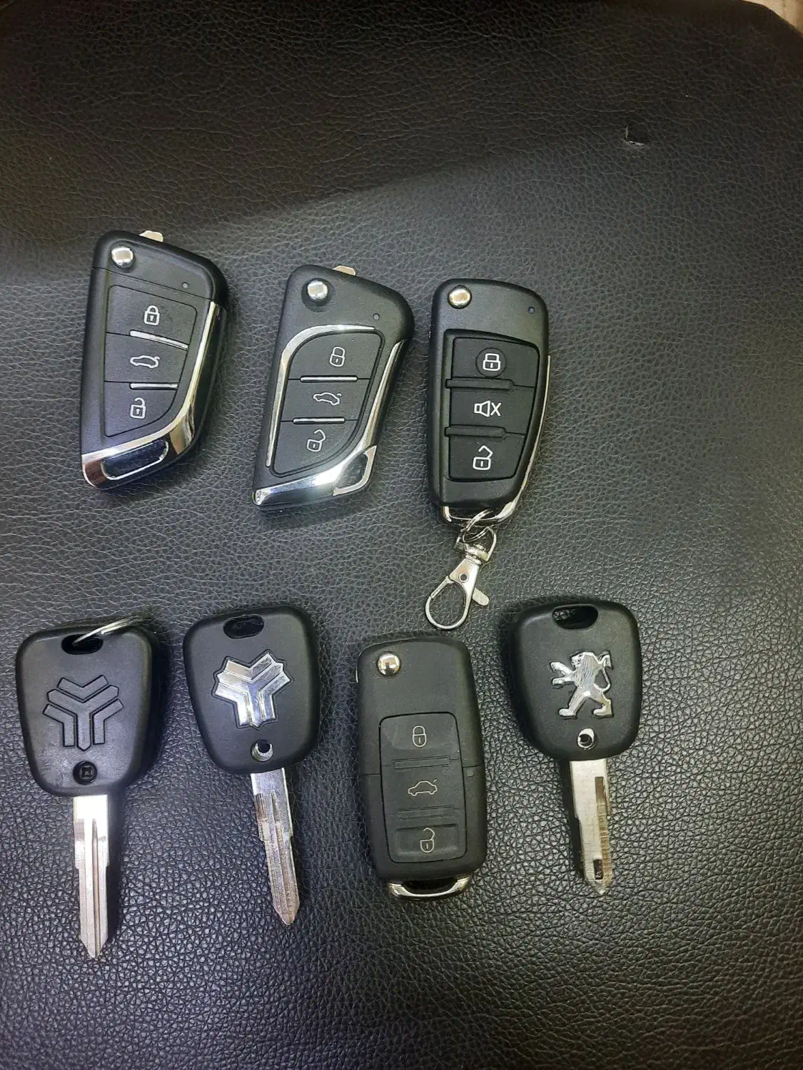 سوئیچ و ریموت|خدمات موتور و ماشین|کرمانشاه, |دیوار