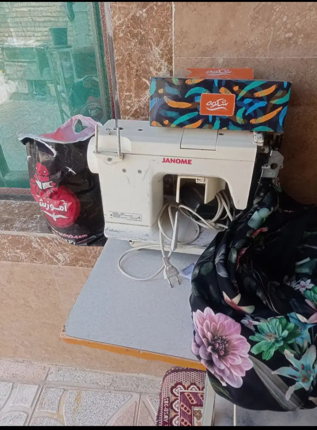 چرخ خیاطی ژانومن بدون هیچ مشکلی سالم|چرخ خیاطی و ریسندگی|مشگین شهر, |دیوار
