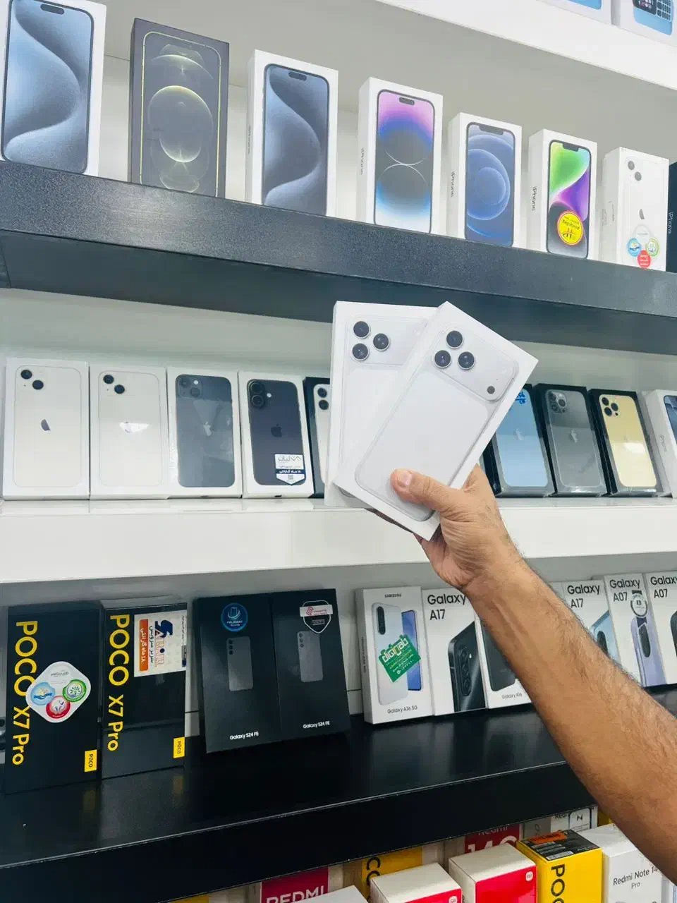 گوشی اقساط با یه برگ چک|موبایل|بندرعباس, |دیوار