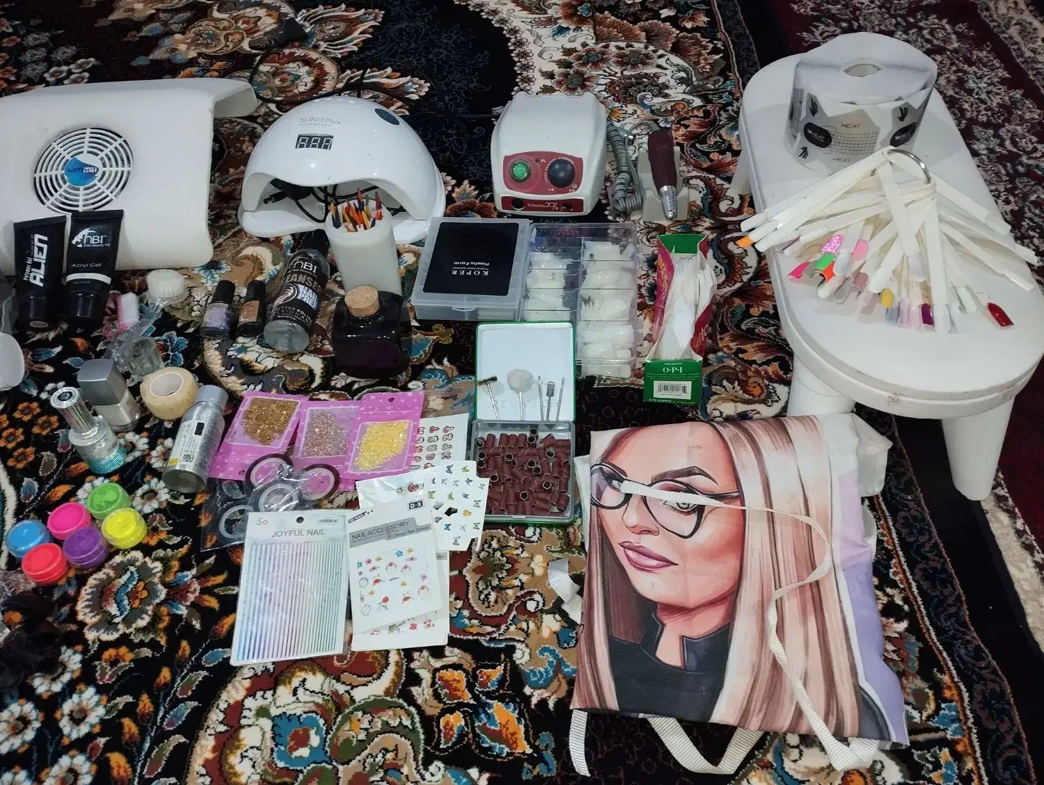 وسایل کاشت ناخن|حراج|خرم‌آباد, |دیوار