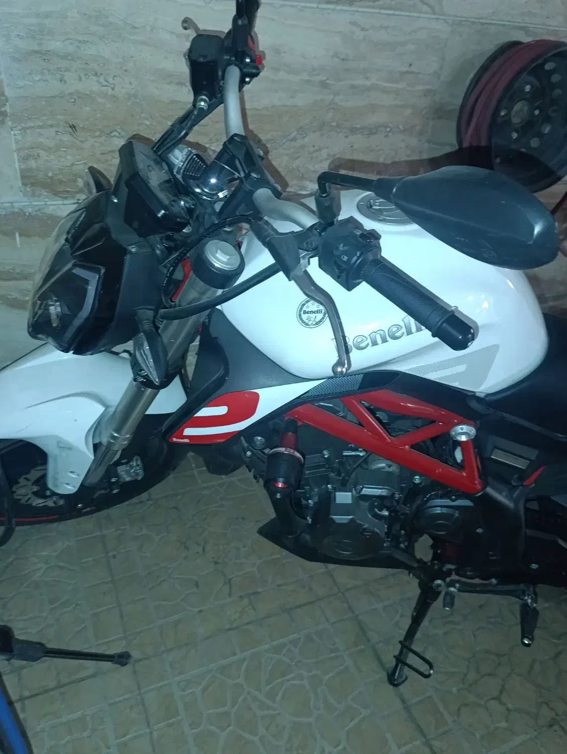 بنلی 300 دوسیلتدر کم کار|موتورسیکلت|تهران, دکتر هوشیار|دیوار