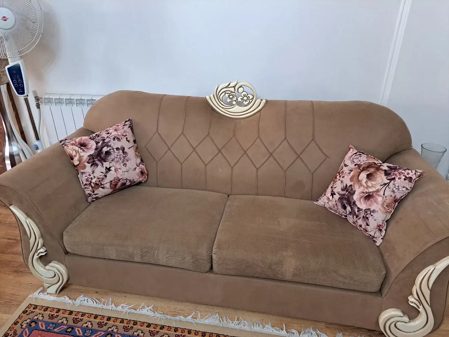 مبل ۷ نفره و میز ناهارخوری ۴ نفره|مبلمان خانگی و میز عسلی|قزوین, |دیوار