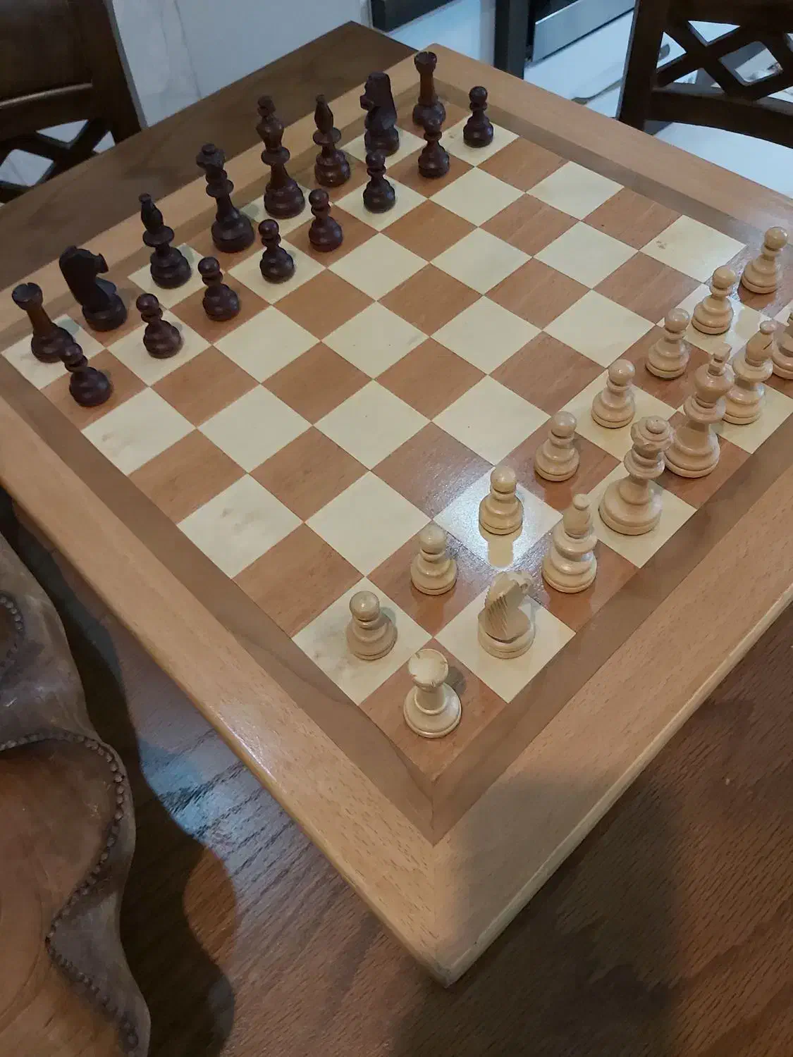 صفحه و مهره چوبی شطرنج  اعلا و قدیمی|کلکسیون اشیاء عتیقه|اهواز, گلستان|دیوار