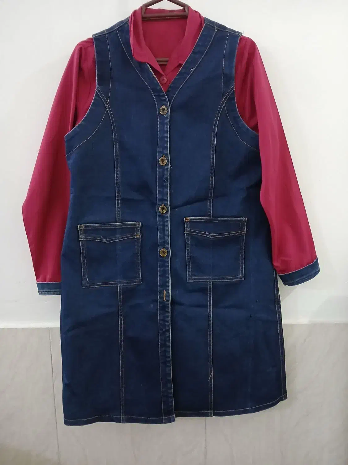 شخصی|لباس|تربت جام, والفجر|دیوار