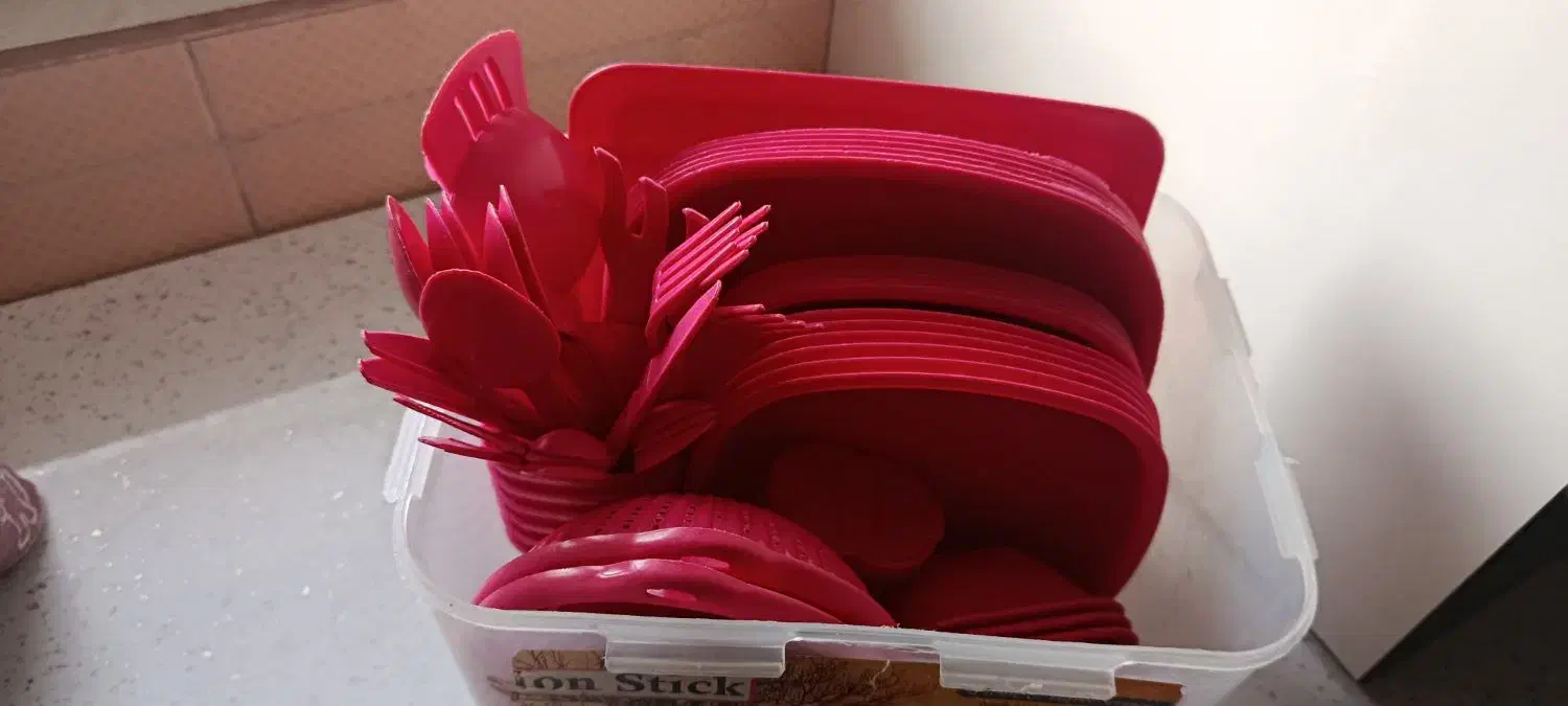 ظروف پلاستیکی|ظروف نگهدارنده، پلاستیکی، یک‌بارمصرف|سنندج, |دیوار