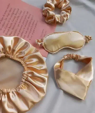 ست ساتن|لباس|دوگنبدان, |دیوار