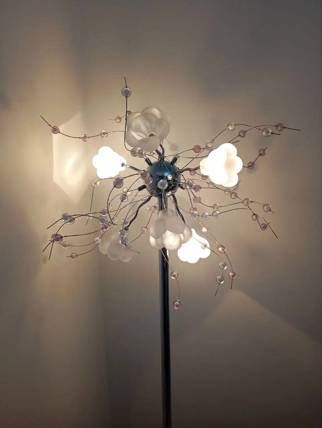 آباژور ۸ شاخه|چراغ خواب و آباژور|پرند, فاز ۱|دیوار