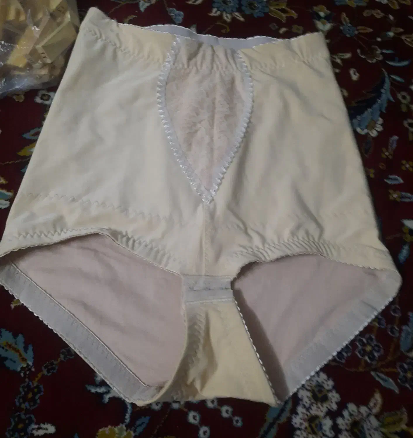 گن زنانه کاملا نو|لباس|تهران, بریانک|دیوار