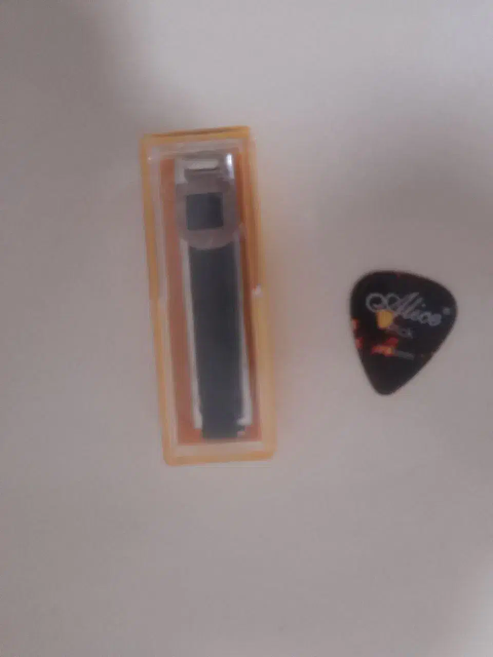 گیتار|گیتار، بیس، امپلیفایر|آستارا, |دیوار