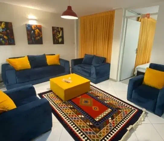 اجاره روزانه منزل مبله خونه مبله اجاره منزل|اجارهٔ کوتاه‌مدت آپارتمان و سوئیت|شیراز, شهرک سراج‎|دیوار