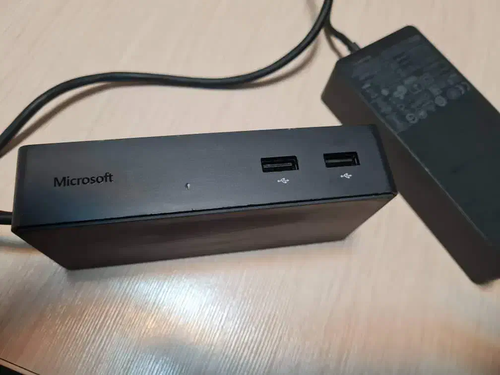 شارژ و داک سرفیس PD9 یا Surface Dock 1661|قطعات و لوازم جانبی رایانه|اراک, |دیوار