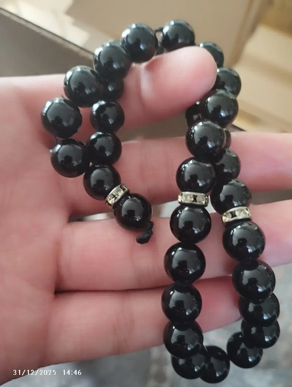 تسبیح|جواهرات|باخزر, |دیوار