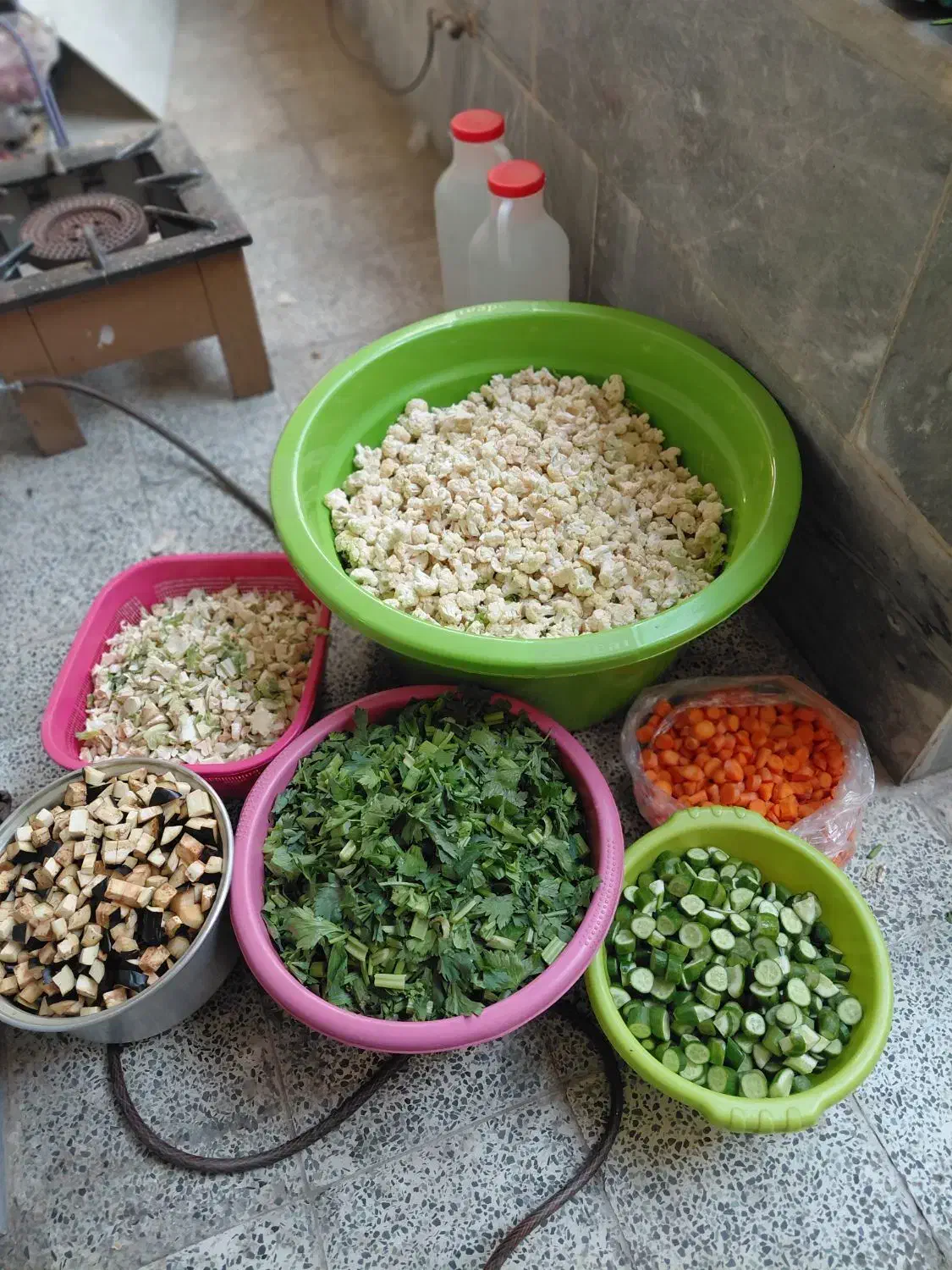 ترشی مخلوط خونگی|خوردنی و آشامیدنی|فولادشهر, B7|دیوار
