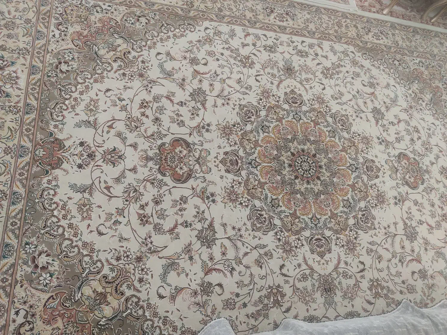 فرش کرم|فرش|بیجار, |دیوار