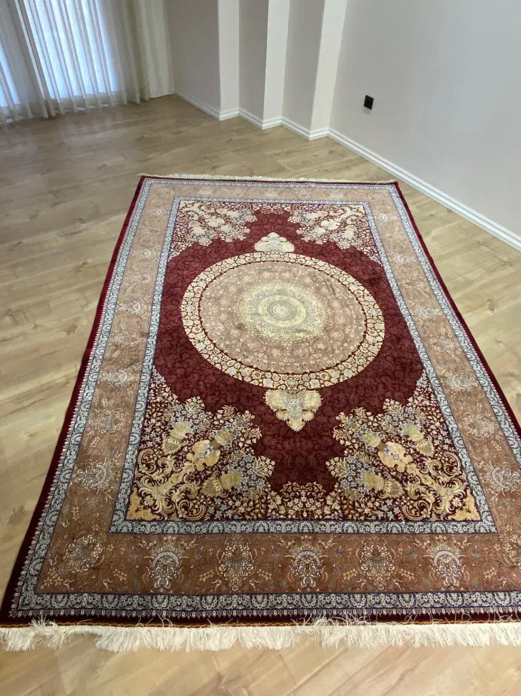 فرش ابریشم مصنوعی|فرش|قم, الغدیر|دیوار