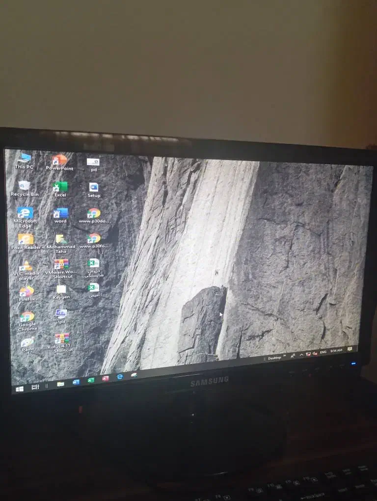 مانیتور سامسونگ ۱۹ اینچ|قطعات و لوازم جانبی رایانه|تهران, چهارصد دستگاه|دیوار