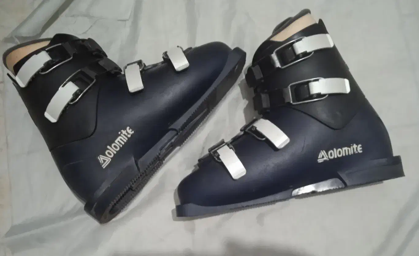کفش اسکی مارک دولومیت ایتالیا|ورزش‌های زمستانی|رشت, کوی فکوری|دیوار