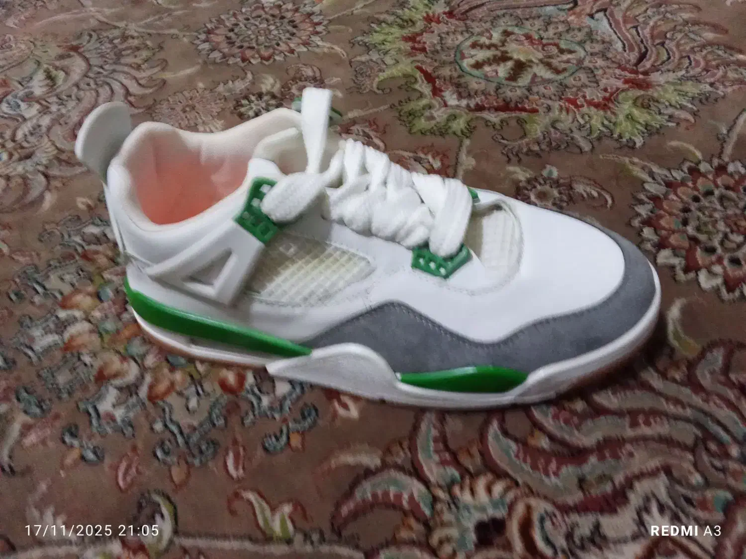 کفش جردن 4 نو سایز 44|کیف، کفش، کمربند|گلبهار, شهر جدید گلبهار|دیوار