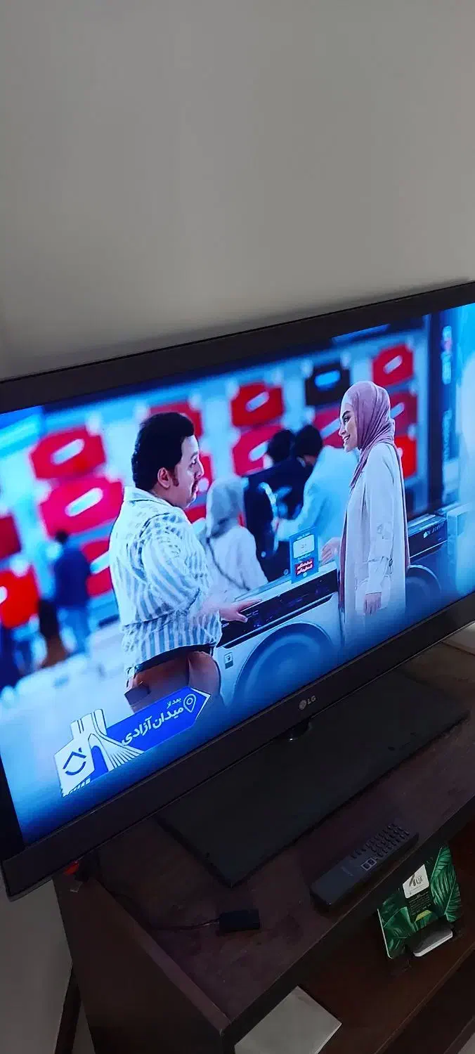 تلویزیون ال ای دی  ال جی ۴۲ اینچ اصل کره|تلویزیون و پروژکتور|تهران, حکیمیه|دیوار