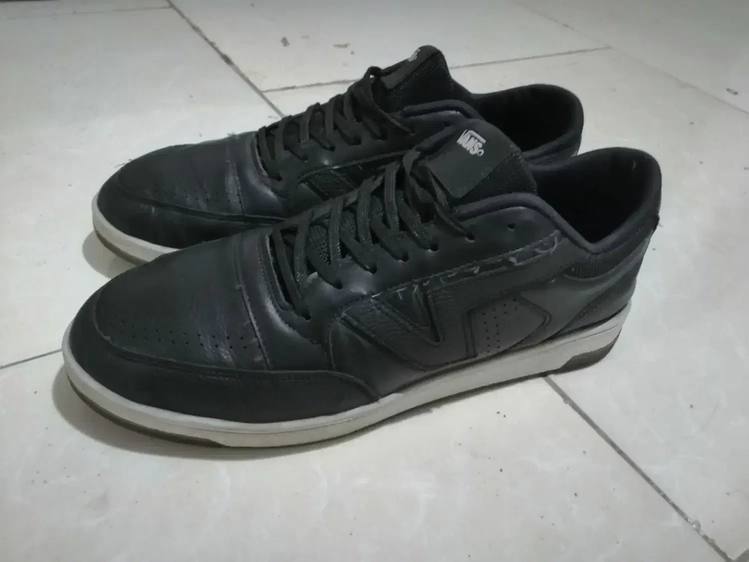 کتونی تمام چرم اورجینال|کیف، کفش، کمربند|اسلامشهر, شهرک قائمیه|دیوار