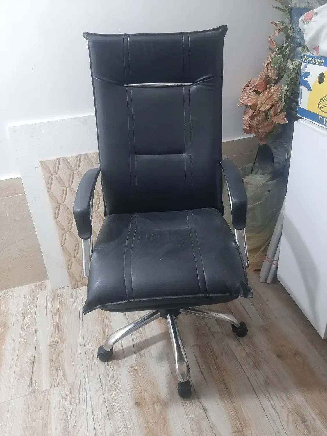 صندلی گردان سایز بزرگ|دفتر کار|سردشت, |دیوار